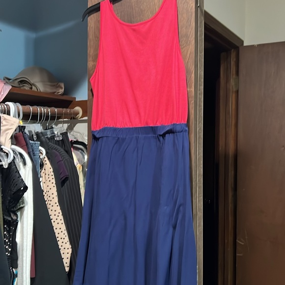 Color block dress - Picture 2 of 6